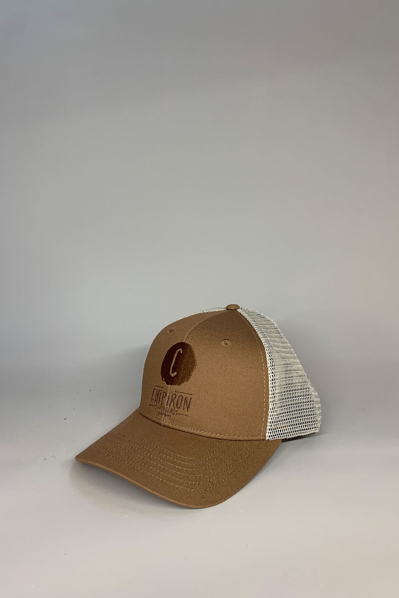 trucker-casquette-filet-marron-broderie-logo-chipiron-surfboards